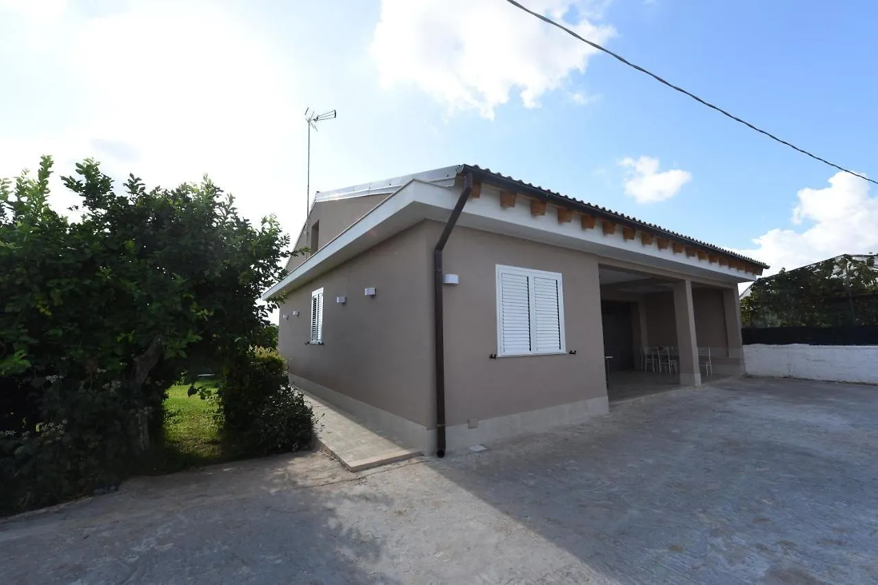 Villa G.Giuliano Floridia